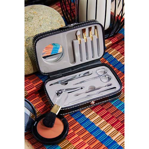 SET DE MANICURE Y BROCHAS YOUNG - NEGRO