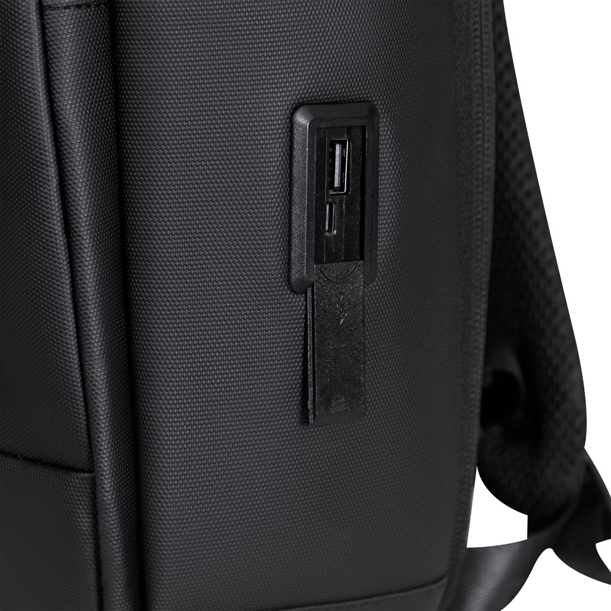 MOCHILA NUCHTER - NEGRO