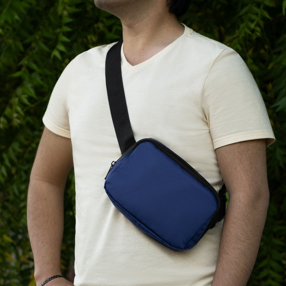 BOLSA CANGURERA JAMES - AZUL
